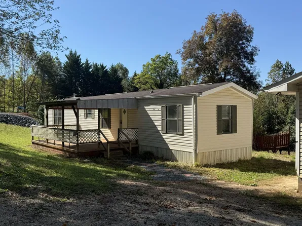 92 Wayne Hyatt Dr, Marion, NC 28752