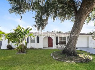 916 Kirkcaldy Way, Valrico, FL 33594