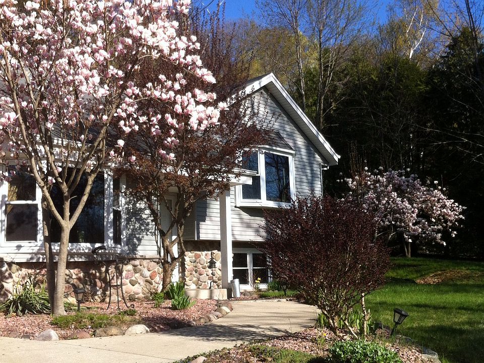 1st image of W232N6745 Waukesha Ave