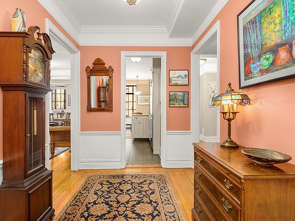 3rd image of 353 W 56th St APT 8F