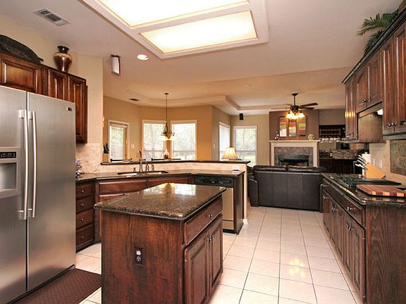 4th image of 20 Ryans Point Dr