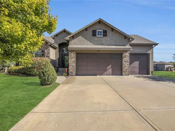 9511 N Kensington Ave, Kansas City, MO 64156