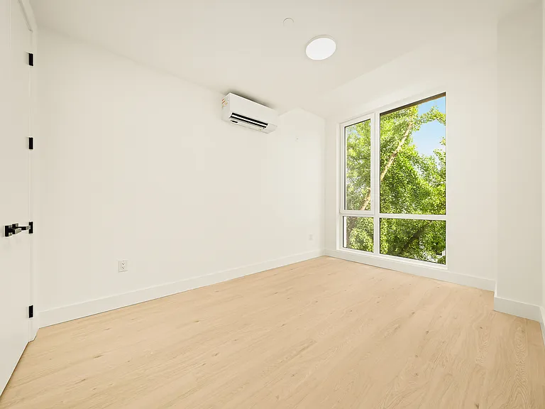 733 Lincoln Pl #1213 — Photo 9