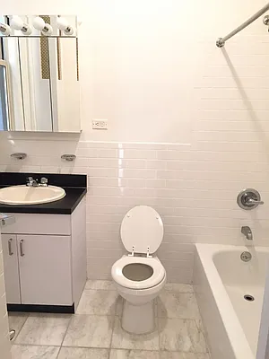 Rented by Solil Management | media 4