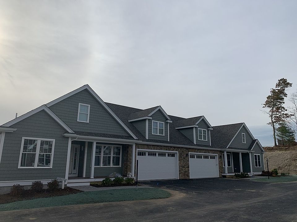 1st image of 33 Country Club Ln #33