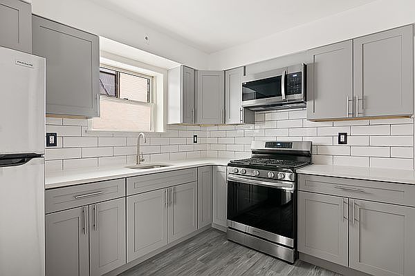 1st image of 7910 19th Ave Floor 2