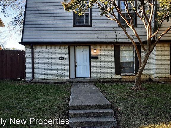 2nd image of 2704 Golfing Green Dr