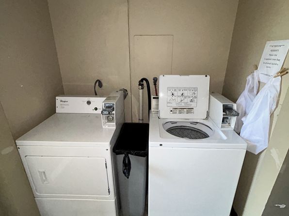 1064 Poquonnock Rd APT 1