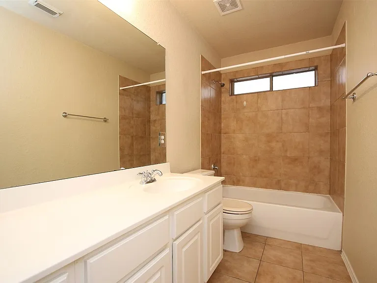 23118 Century Plant Dr — Photo 24