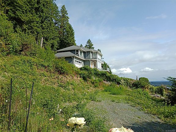 3rd image of 822 Craig Rd