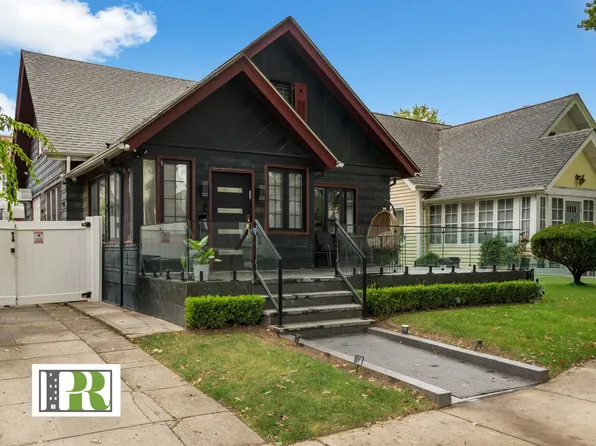 1024 East 26th Street image 1 of 16