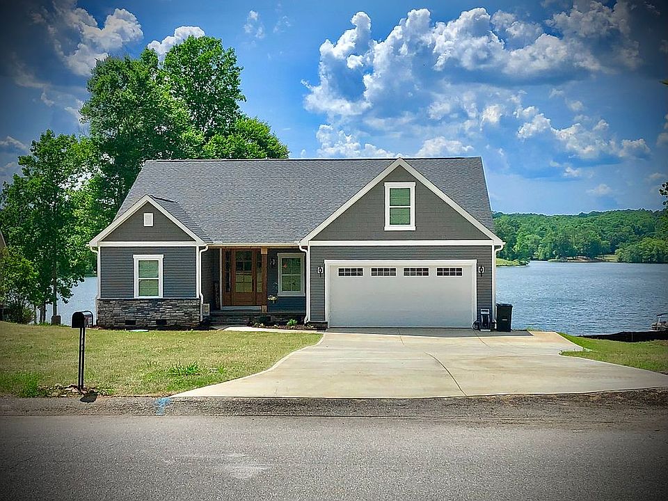 2nd image of 104 Yacht Dr