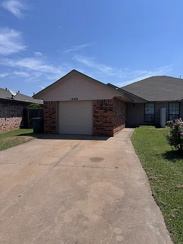 1408 Pennington Ave Photo 1