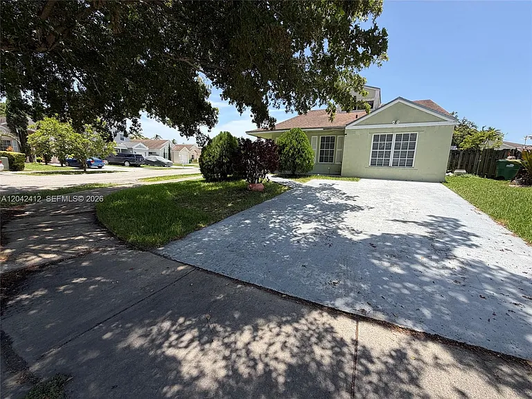 14636 SW 127th Ct — Photo 5