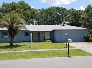 7289 Holiday Dr, Spring Hill, FL 34606