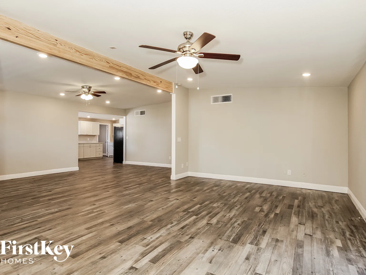 4 bed, 2.0 bath, 2046 sqft, $2,525 — Photo 4