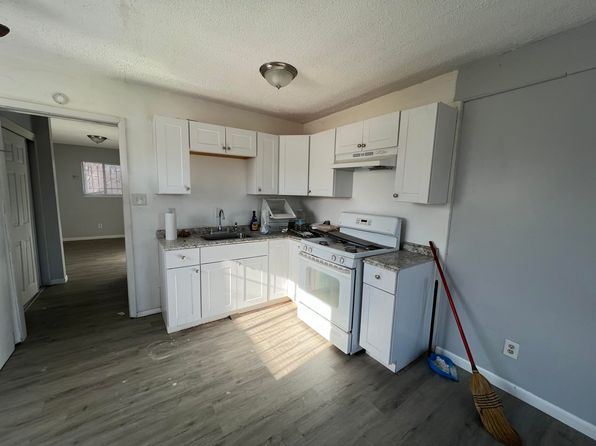 14439 Kent St, Detroit, MI 48213