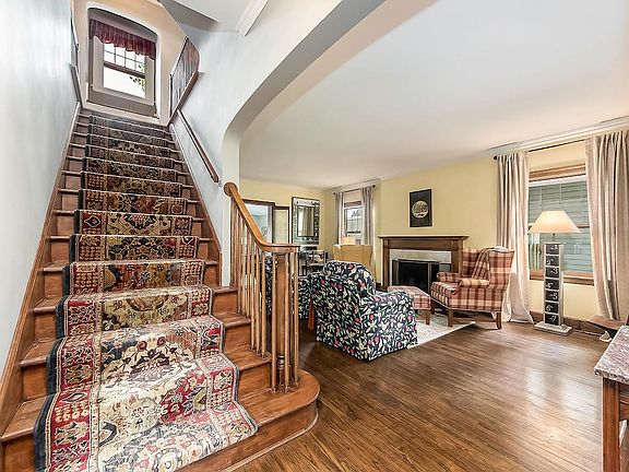4th image of 2606 Fair Ave