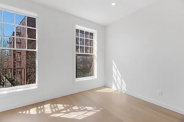 Rented by REAL New York | media 6