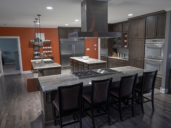 Chef's kitchen