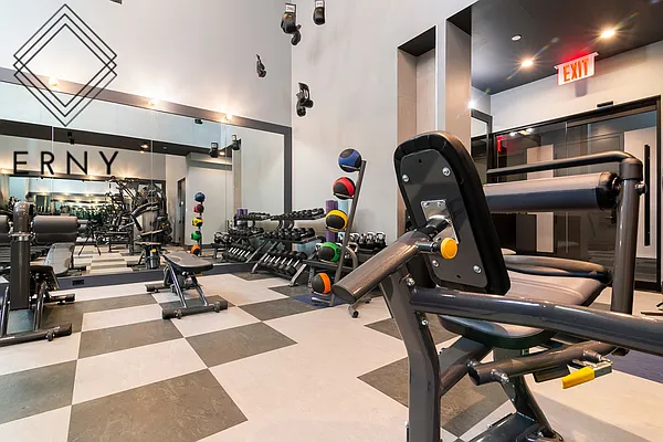 Rented by ERNY LLC | media 7