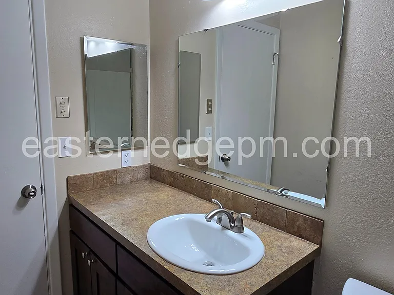 426 NW 9th St #538 — Photo 23