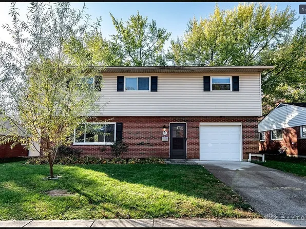 35 Graham Dr, Springboro, OH 45066