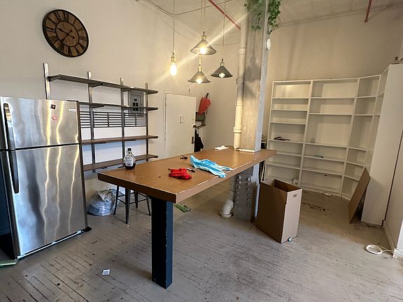 3rd image of 248 McKibbin St #1M