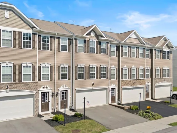 209 Lockheed Dr, Coraopolis, PA 15108