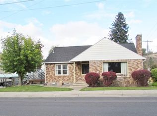109 E Thorn St, Colfax, WA 99111