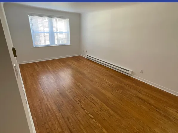 325 Summit Ave E #12, Seattle, WA 98102