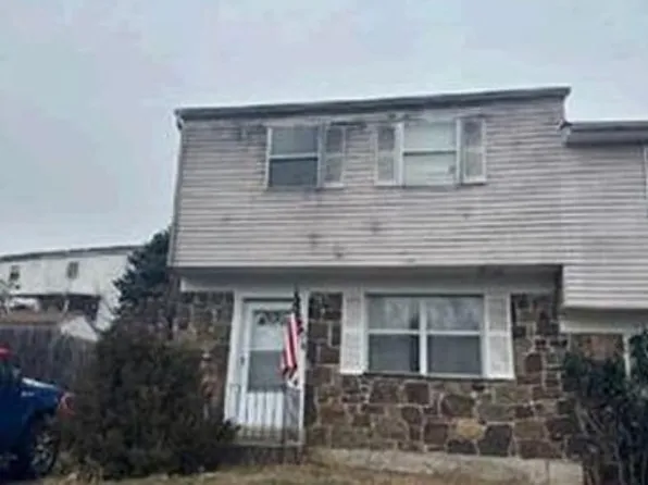 703 Holly Dr, Stowe, PA 19464