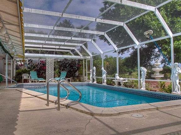 4th image of 3511 Pine Valley Dr