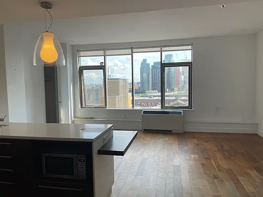 Rented by Modern Spaces | media 34