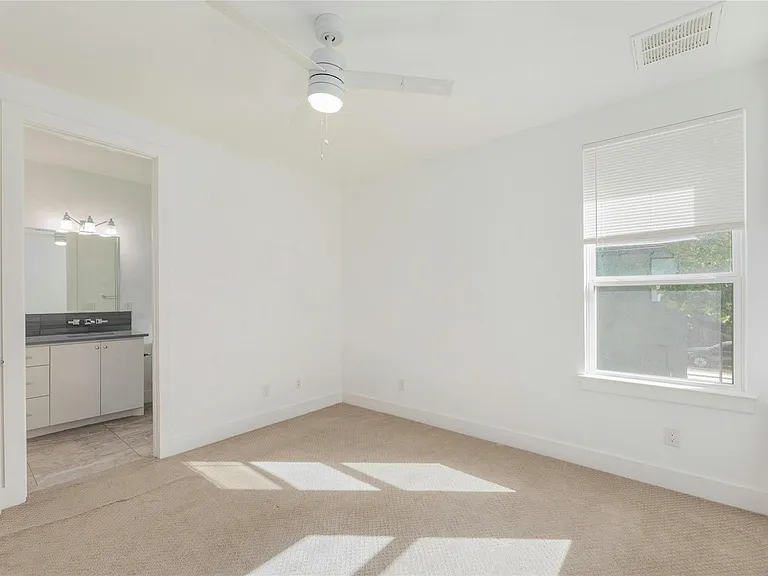 1114 Walton Ln #B — Photo 20