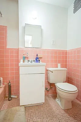 Rented by City Connections Realty | media 15