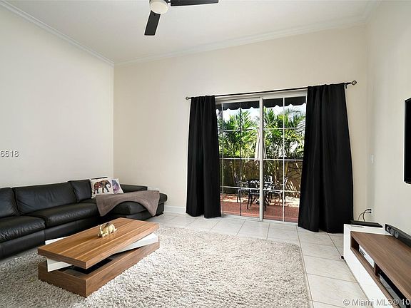 4th image of 431 Coral Way