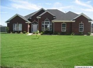 290 Mossy Oak Dr, Huntsville, AL 35806