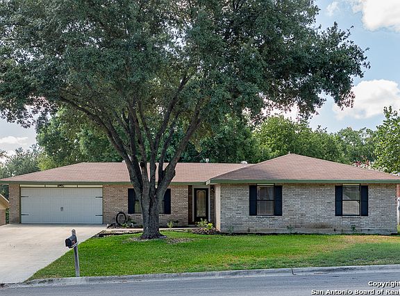 5th image of 1133 Springhill Dr