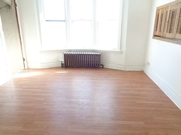 4th image of 8 W 137th St