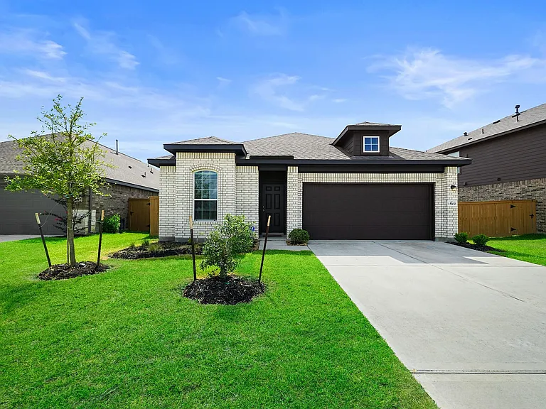 15102 Wiltshire Castle Ln — Photo 1