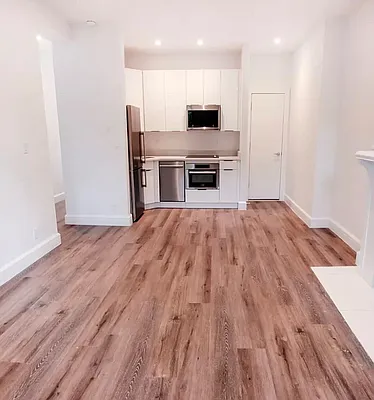 Rented by Blip LLC | media 11