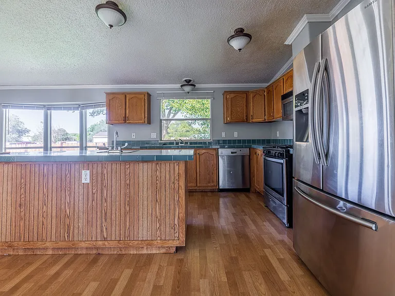 10 Road 4902 — Photo 12