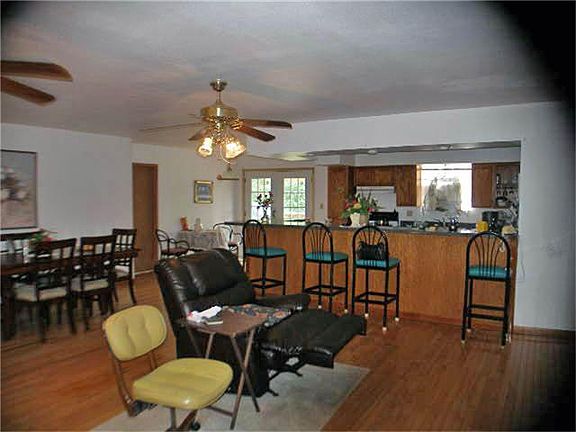 Small breakfast area by French doors leading to deck