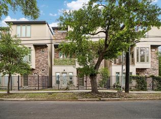 4833 Chenevert St, Houston, TX 77004