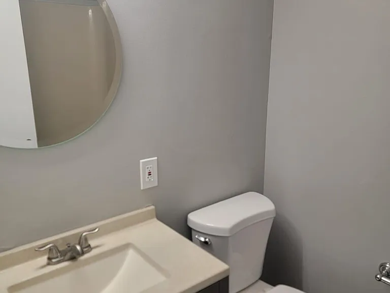 2204 Greenwood Dr — Photo 3