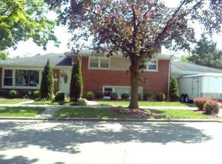 644 N Dee Rd, Park Ridge, IL 60068