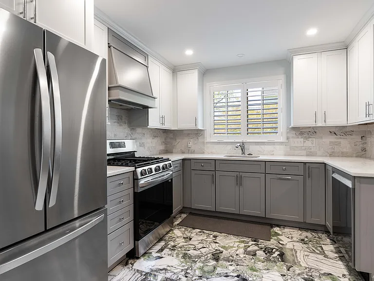 101 Roseneath Ave — Photo 14