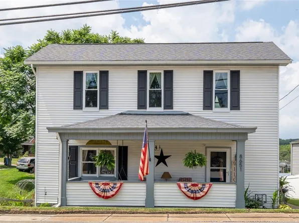 8651 Broadway St, Westmoreland City, PA 15692