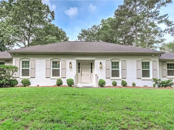 7350 Hunters Branch Dr, Sandy Springs, GA 30328